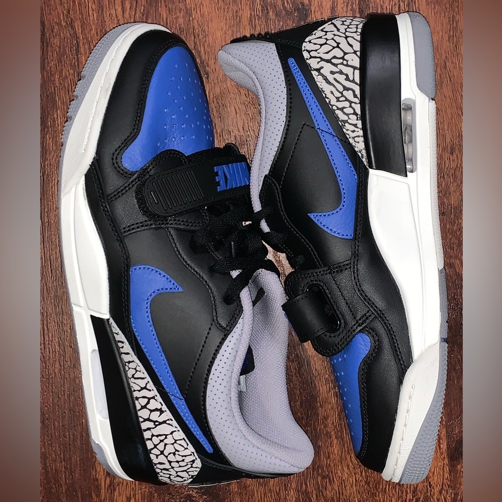 Jordan size 9